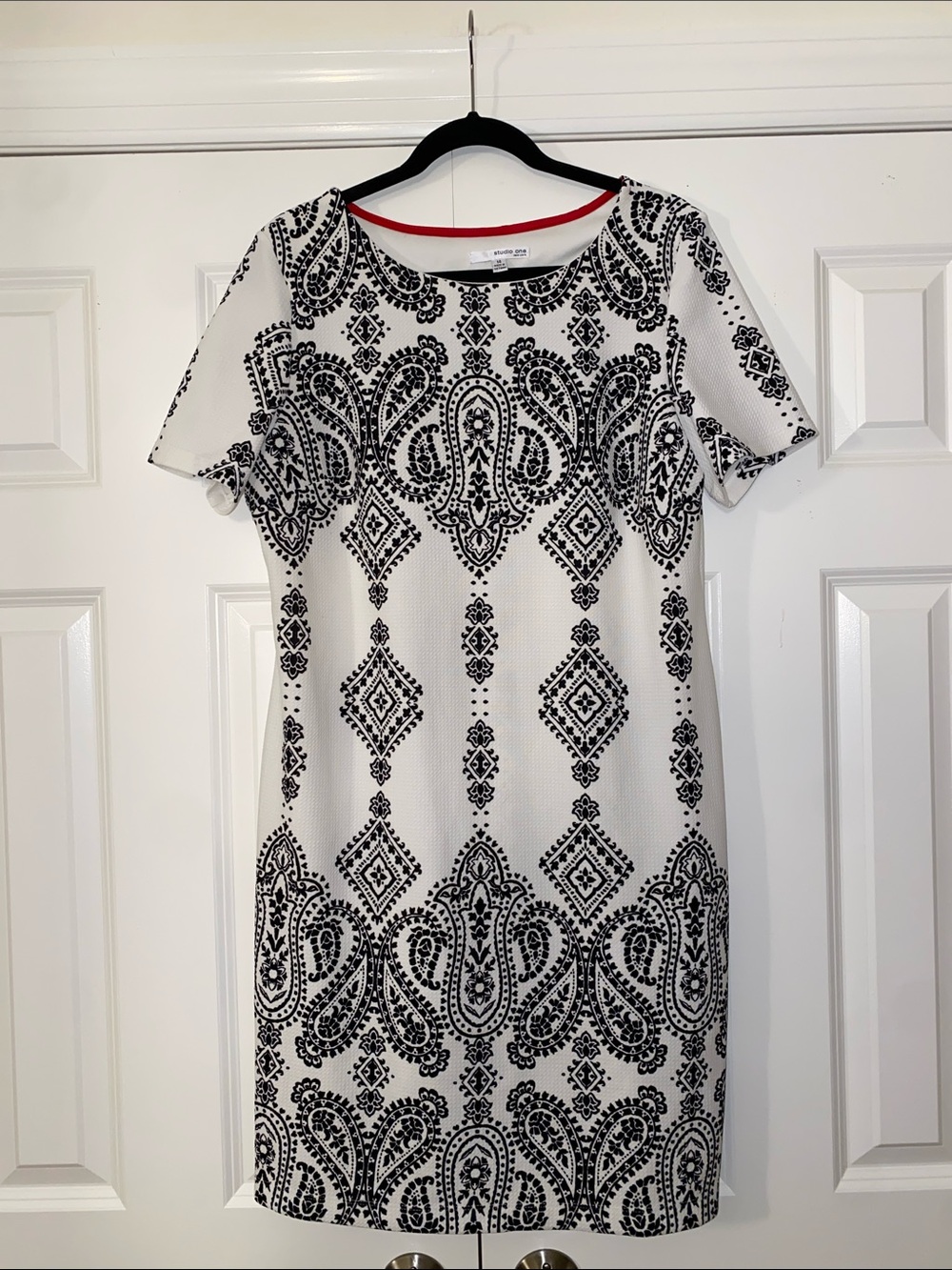 Studio One Black & White Patterned Short Sleeve Sheath Dress size 14